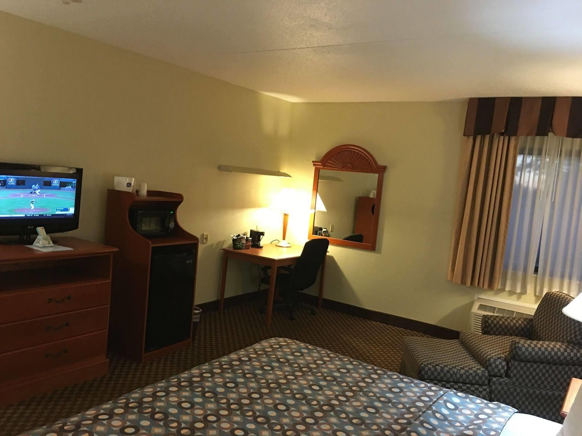 Country Inn & Suites By Radisson, Indianapolis East, In Esterno foto